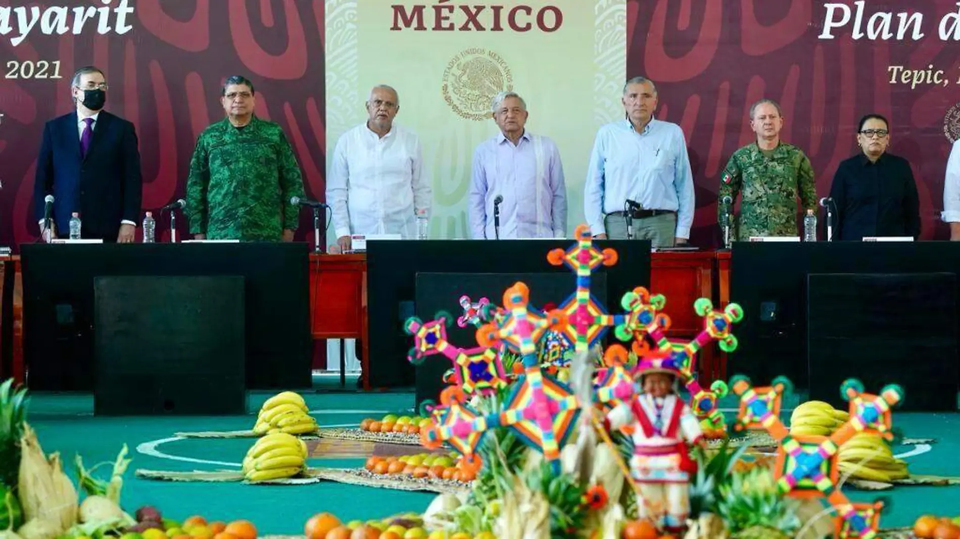 López Obrador con el Gobernador de Nayarit Miguel Ángel Navarro